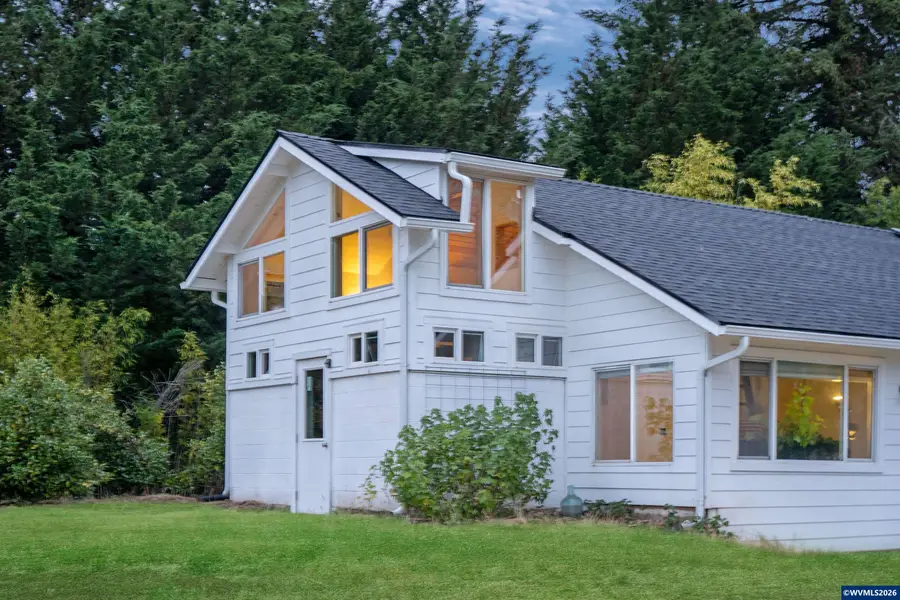 122 NE Crane Ln, Corvallis, OR 97330 - #2