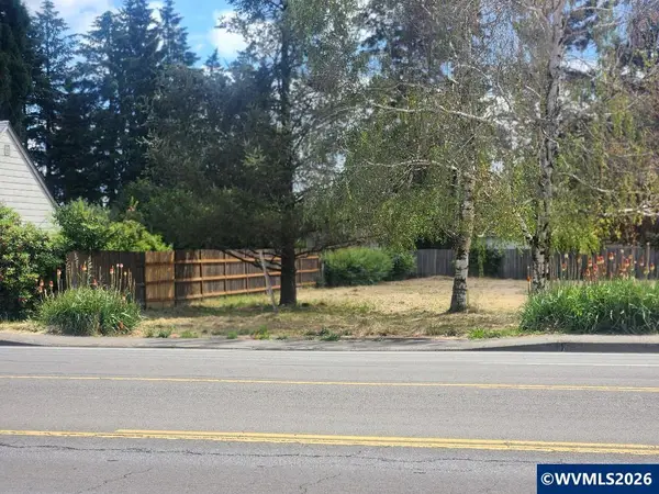 4762  Lancaster Dr NE, Salem, OR 97305