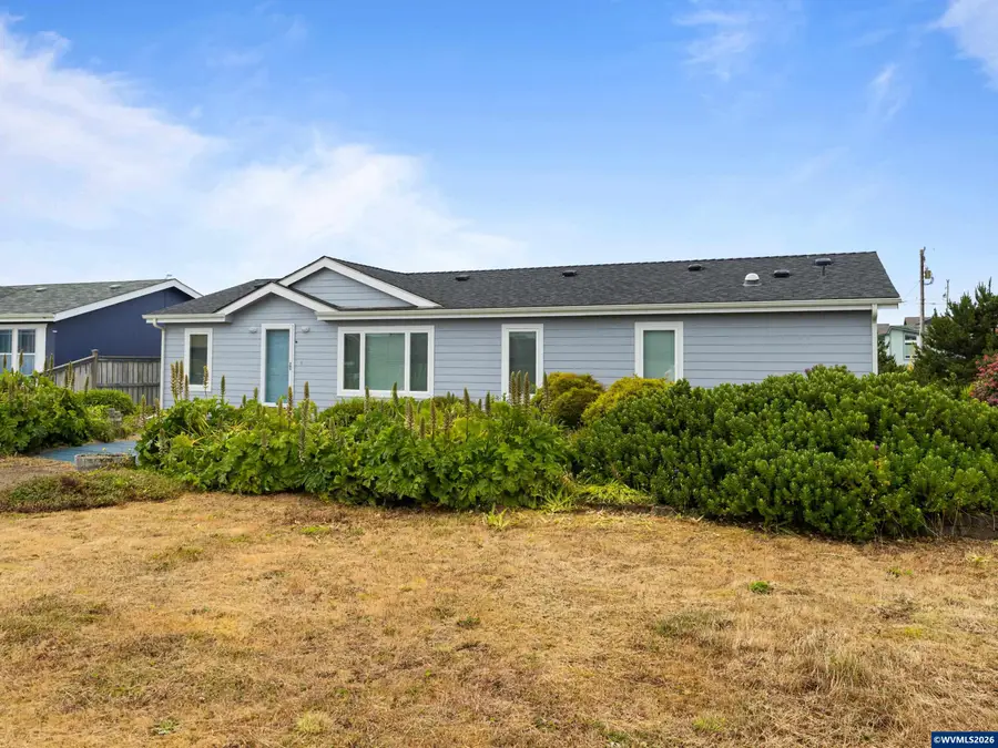 109 NW Sunset Wy, Waldport, OR 97394 - #3