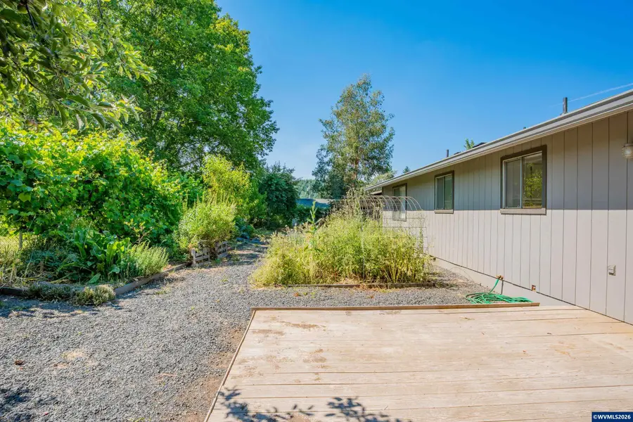 1043  26th Ct, Sweet Home, OR 97386 - #2
