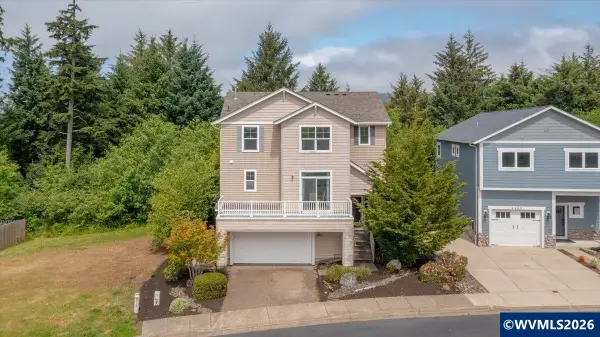 4390  Sequoia Lp, Tillamook, OR 97141