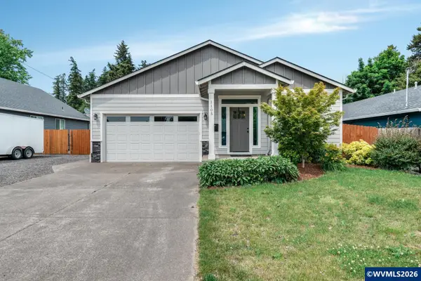 1105  Hardcastle Av, Woodburn, OR 97071