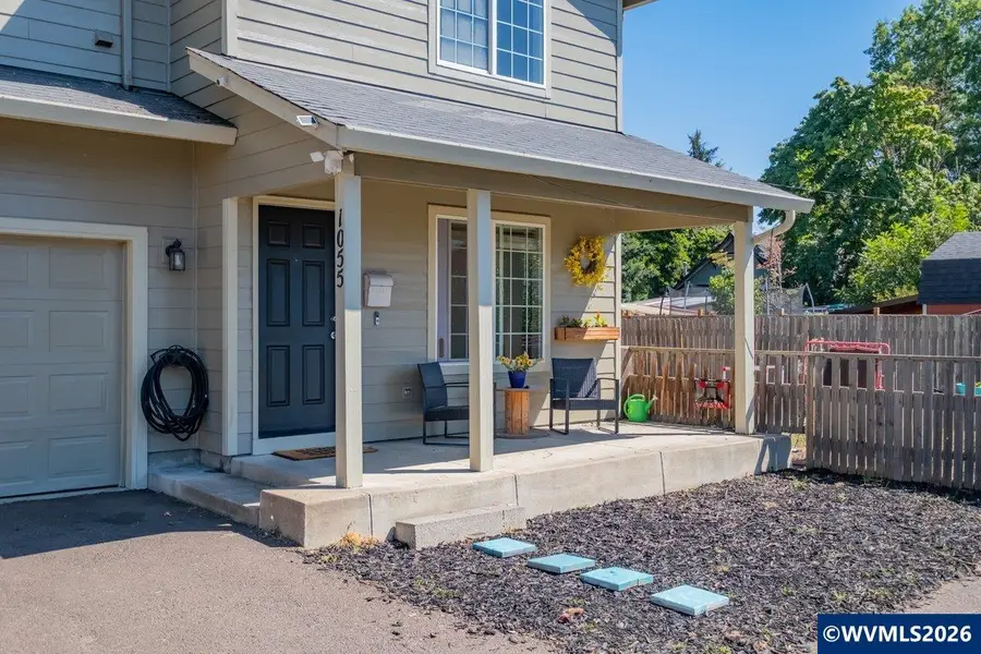 1055  Grove St, Lebanon, OR 97355 - #3