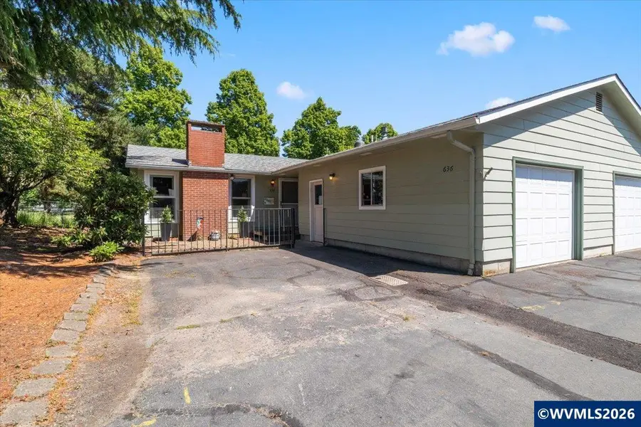 636  30th Av SE, Albany, OR 97322 - #2