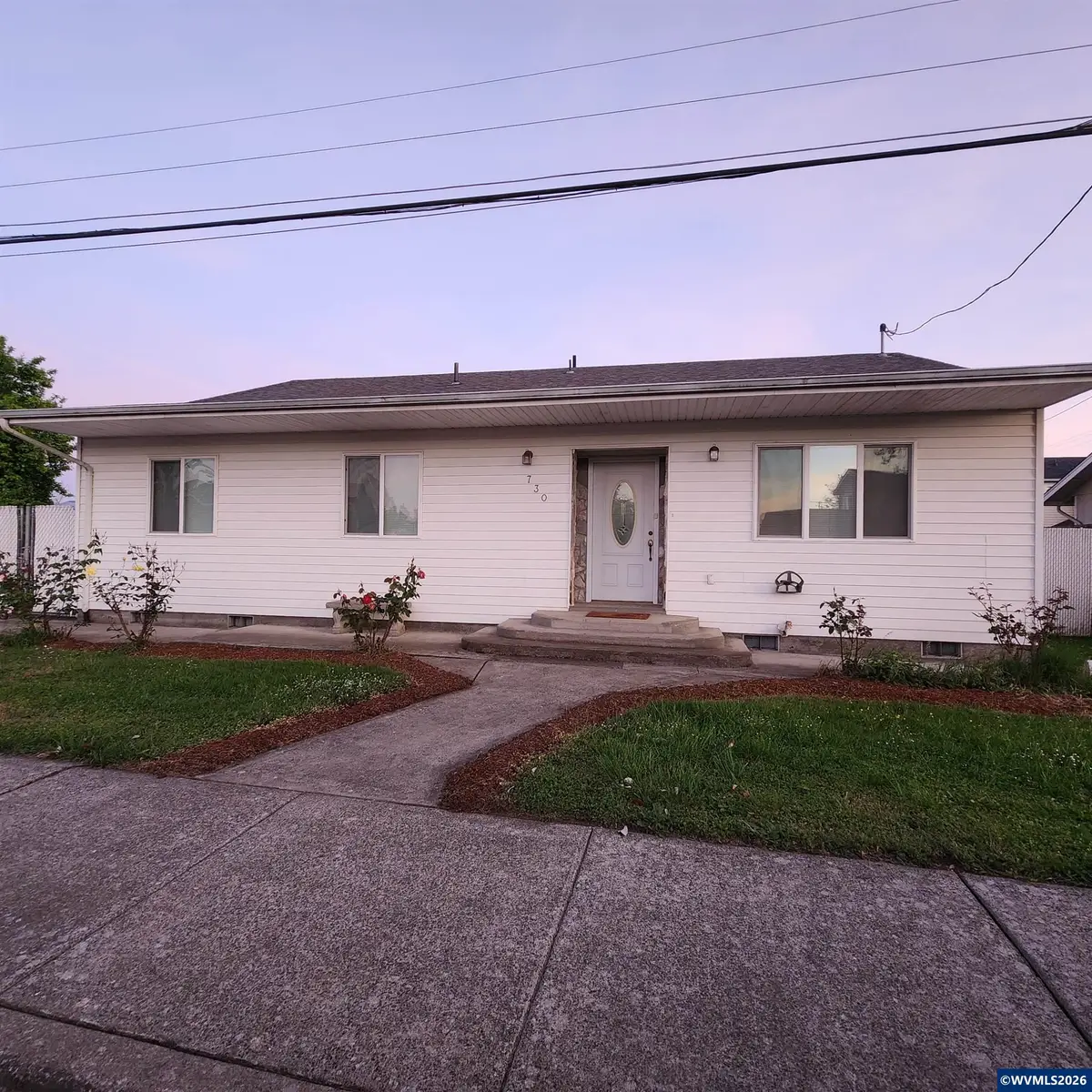 730  Burton St, Harrisburg, OR 97446 - #1