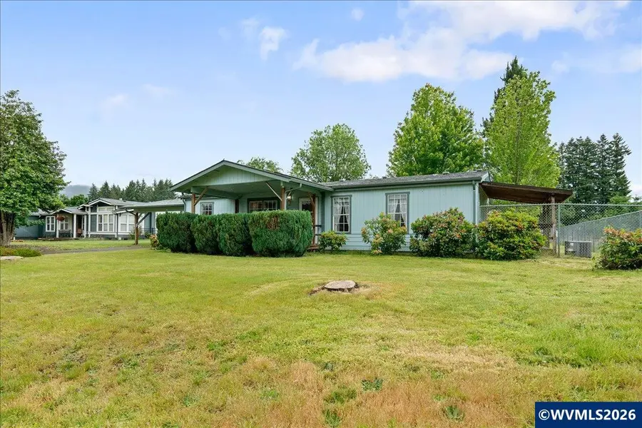1190 SE Laurel St, Mill City, OR 97360 - #2