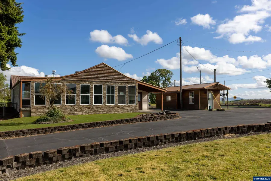 1590 W 2nd St, Halsey, OR 97348 - #3
