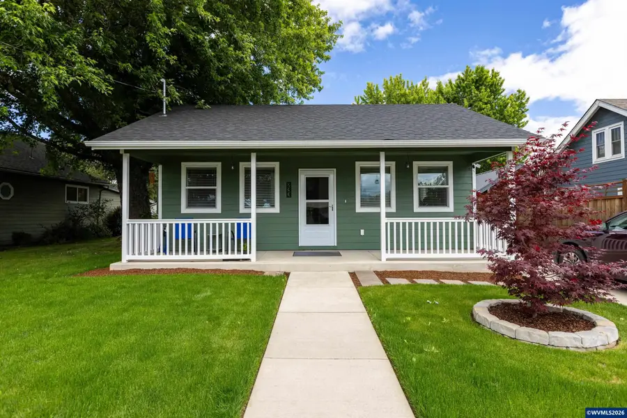 233 S 15th St, Philomath, OR 97370 - #2