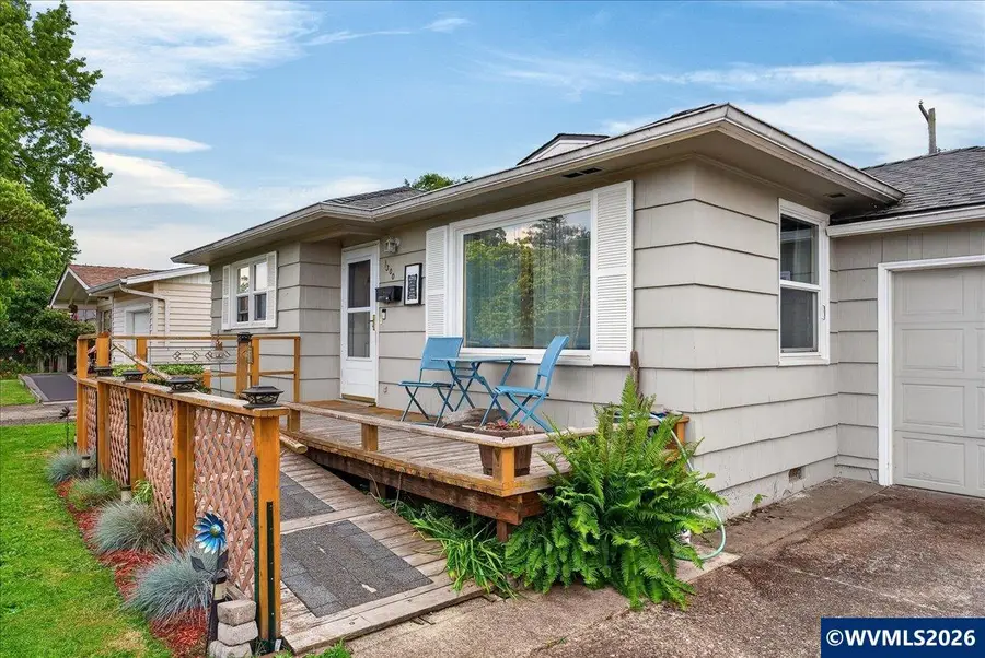 1300  Vine St SW, Albany, OR 97321 - #2
