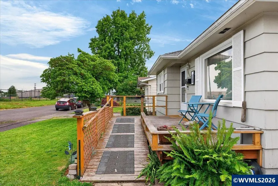 1300  Vine St SW, Albany, OR 97321 - #3