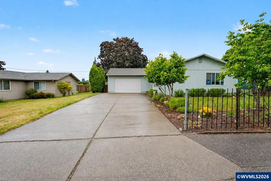 243 NW Sunny Dr, Dallas, OR 97338 - #2