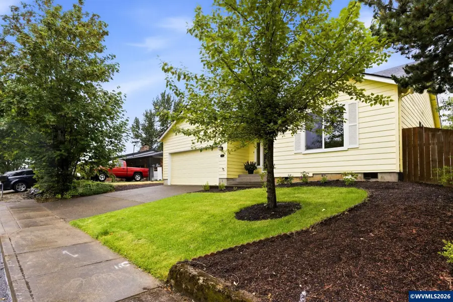 735  22nd Av NW, Salem, OR 97304 - #3