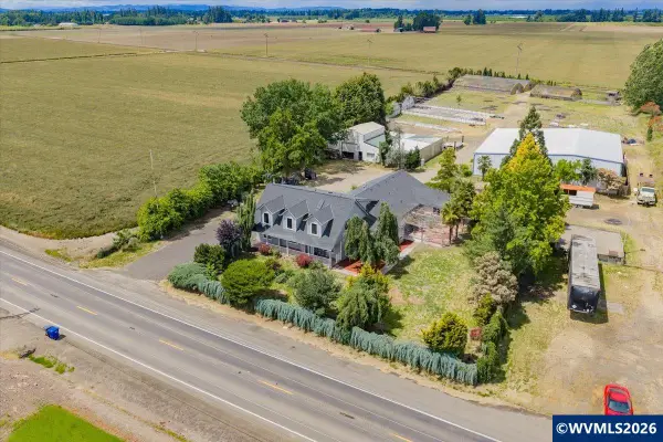 18245  Butteville Rd NE, Aurora, OR 97002