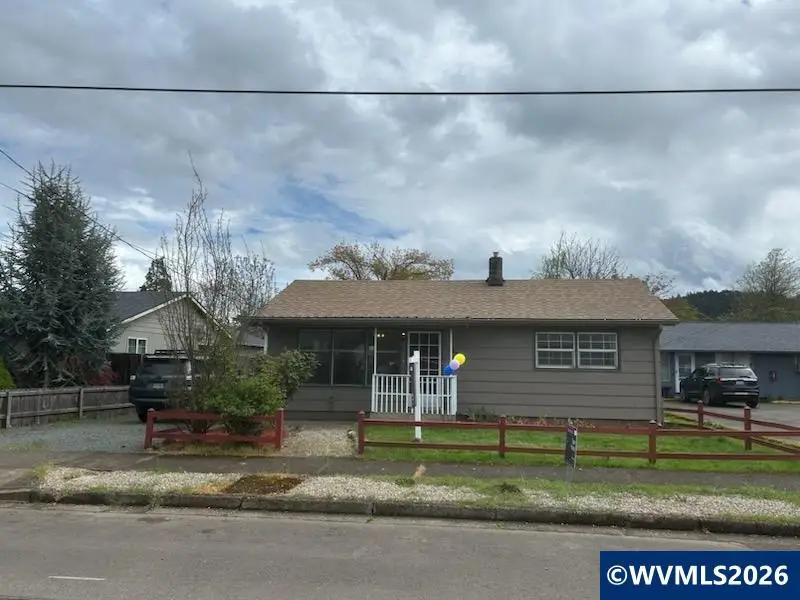 830 S 7th St, Cottage Grove, OR 97424 - #1