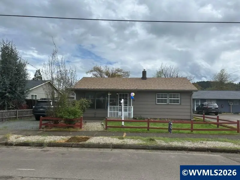 830 S 7th St, Cottage Grove, OR 97424 - #2