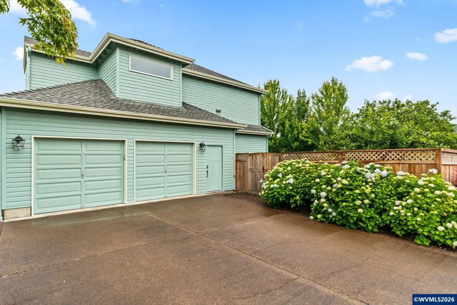 2394 NW Kinderman Dr, Corvallis, OR 97330 - #2