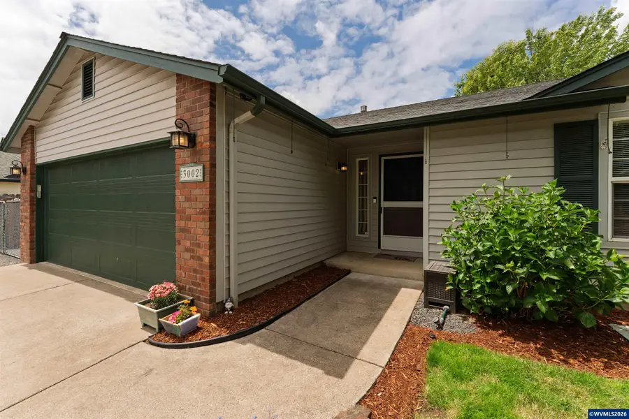 3002 S 7th Pl, Lebanon, OR 97355 - #3