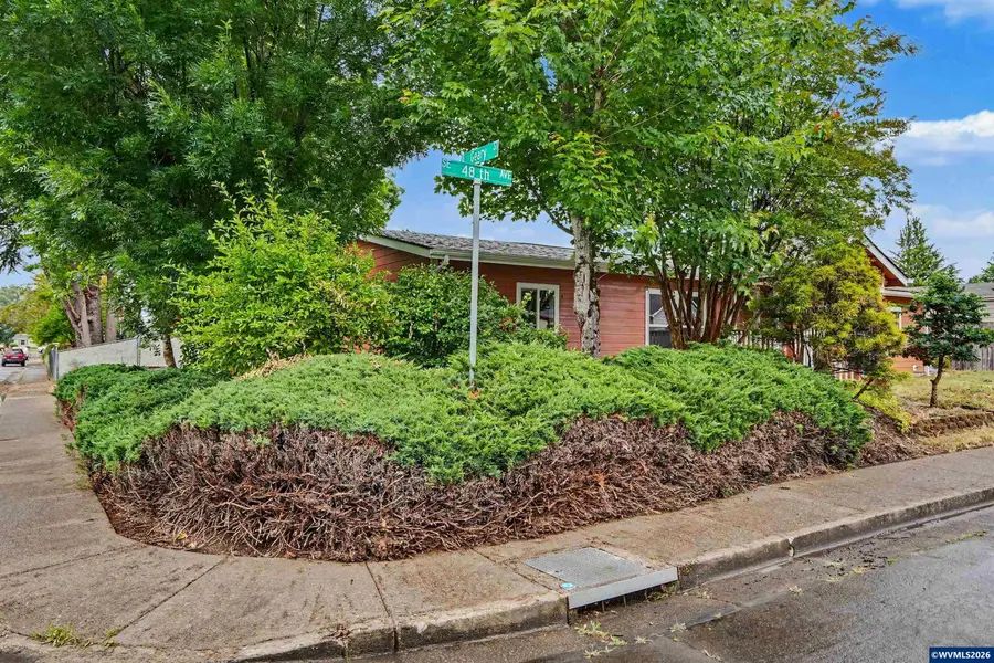 1805  48th Av SE, Albany, OR 97322 - #2