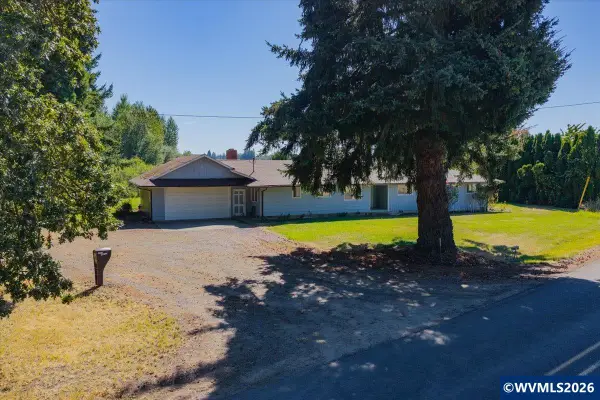 39179  Santiam Bluffs Rd NE, Albany, OR 97322