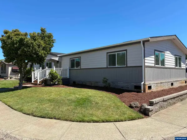 2120  Robins (#130) Ln SE, Salem, OR 97302