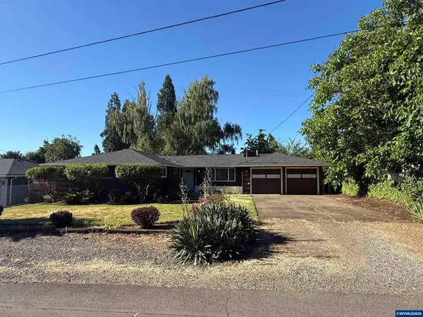 868  Charles Av S, Salem, OR 97302