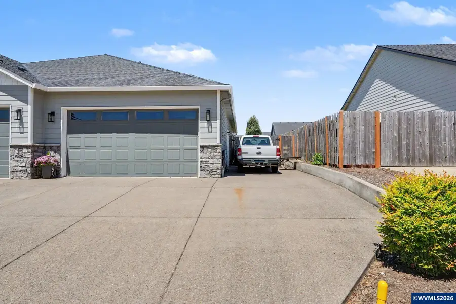 525 NE Aspen St, Sublimity, OR 97385 - #3