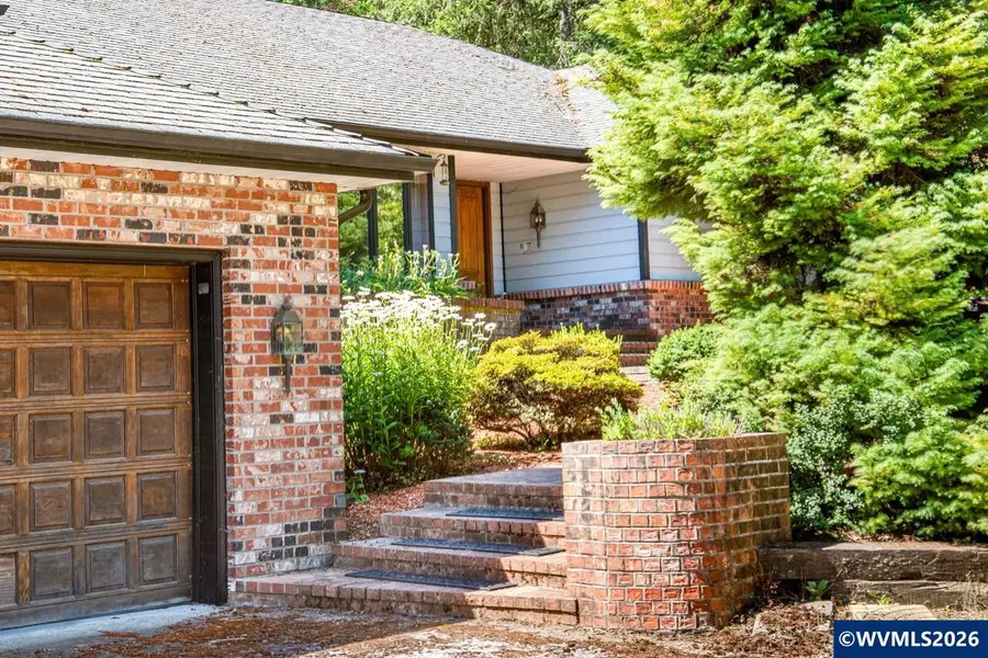 30992  Echo Hills Ter, Lebanon, OR 97355 - #2