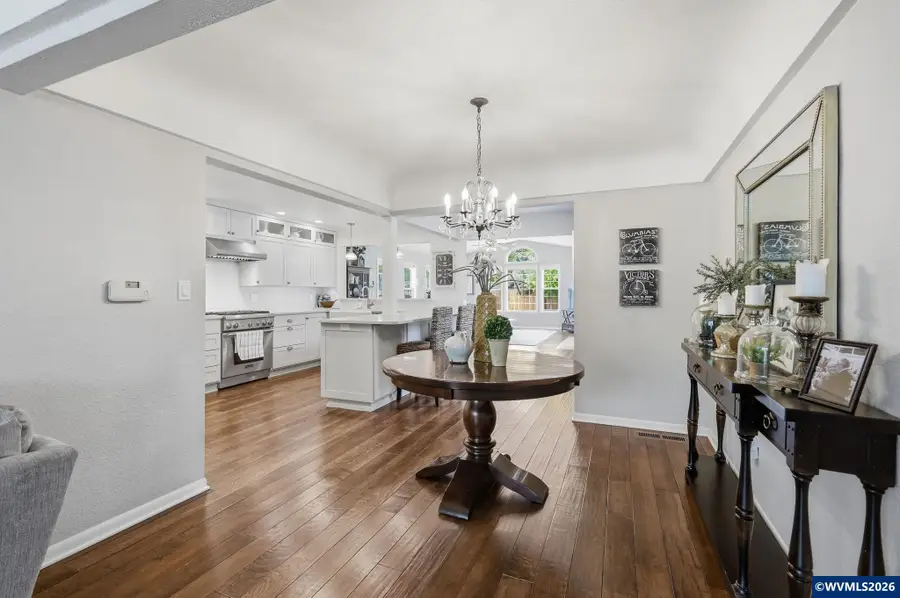 1420  Center St SE, Albany, OR 97322 - #3