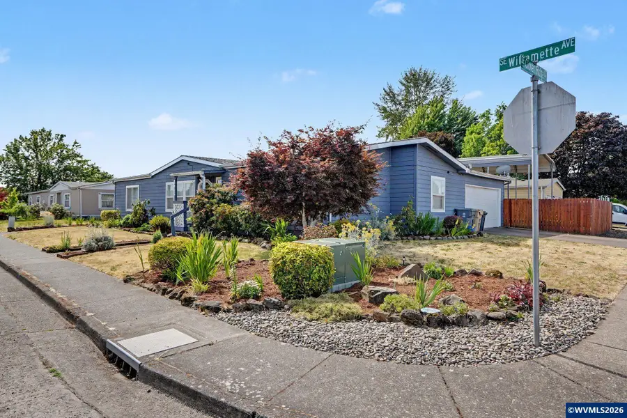 3946  Willamette Av SE, Albany, OR 97322 - #2