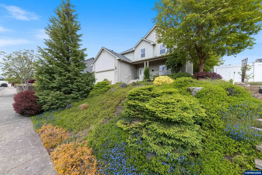 310 NW Foxglove St, Dallas, OR 97338 - #3