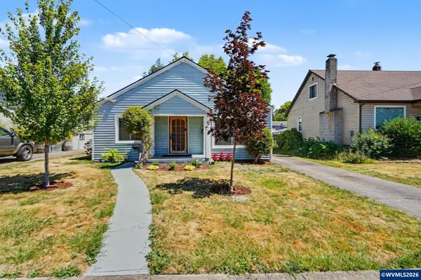204  24th St NE, Salem, OR 97301