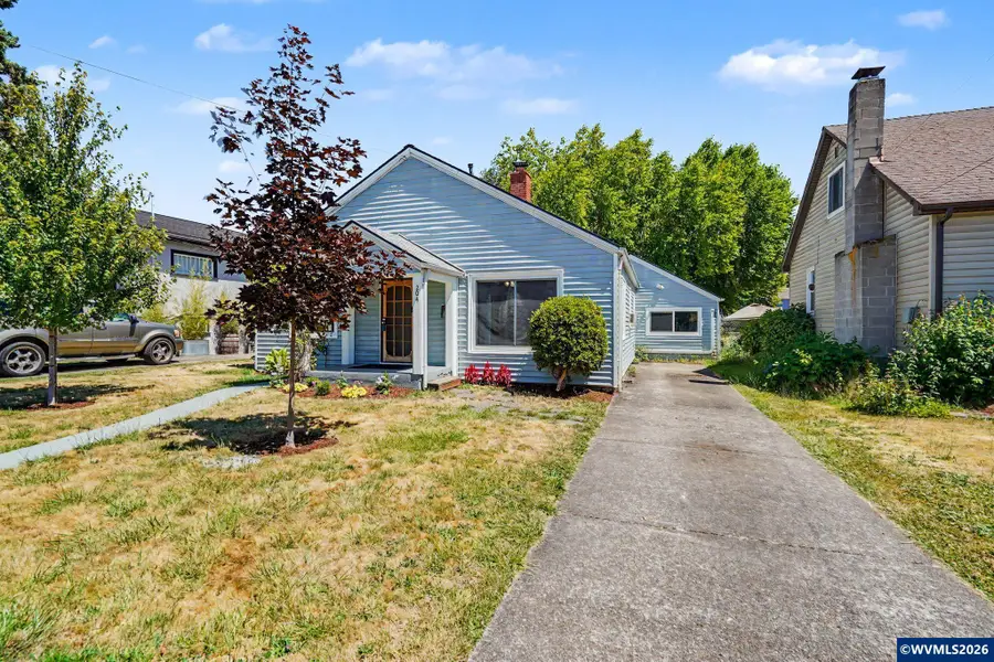 204  24th St NE, Salem, OR 97301 - #2