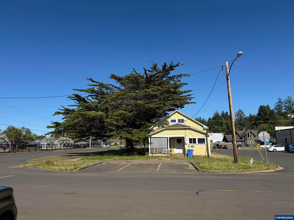 285 NW John St, Waldport, OR 97394 - #1
