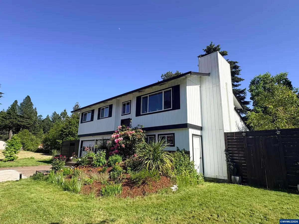 1060 SE Marion Av, Corvallis, OR 97333 - #1
