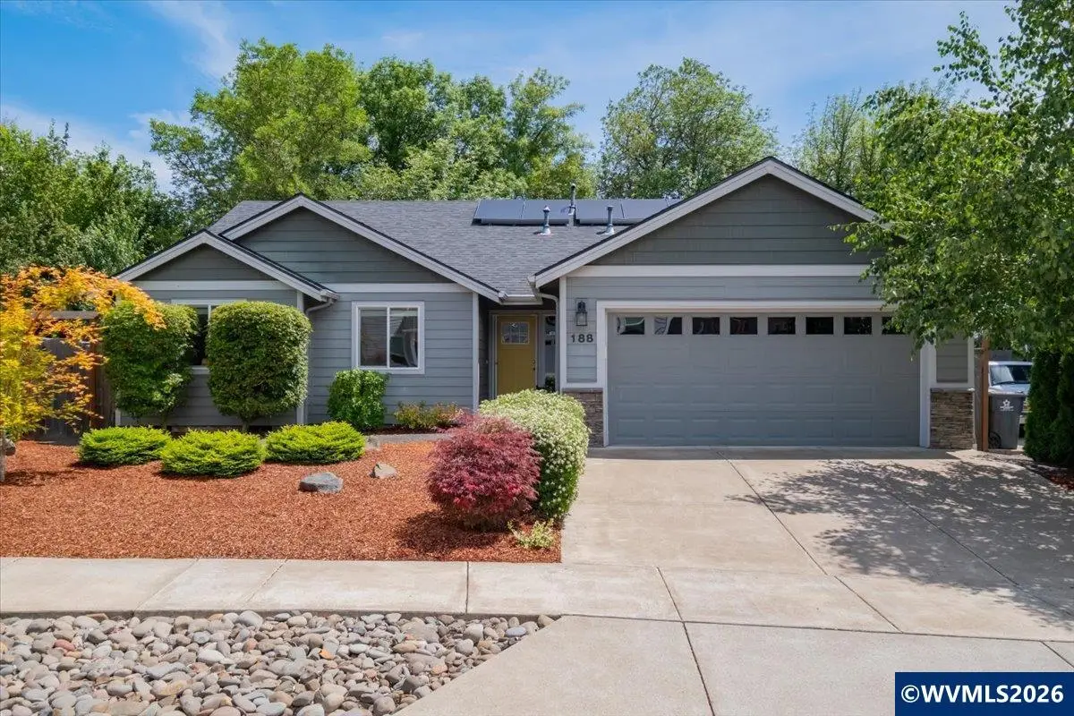 188 NW Beaver Ct, Dallas, OR 97338 - #1