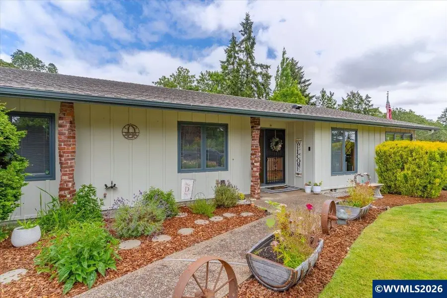 1360 SW Laurelwood Dr, Dallas, OR 97338 - #3