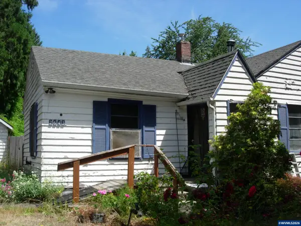 2643 SW Taylors Ferry Rd, Portland, OR 97219
