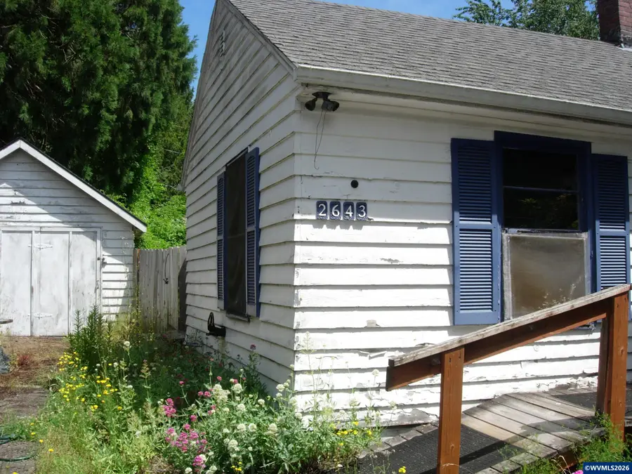2643 SW Taylors Ferry Rd, Portland, OR 97219 - #2