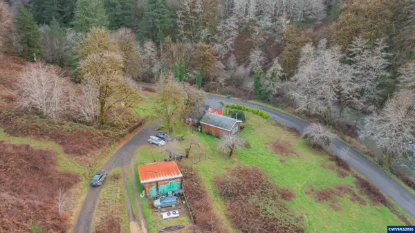 18271  Harlan Rd, Eddyville, OR 97343