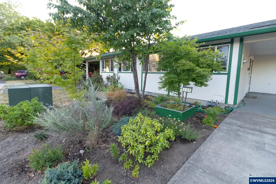 143 SW Wake Robin Av, Corvallis, OR 97333 - #3