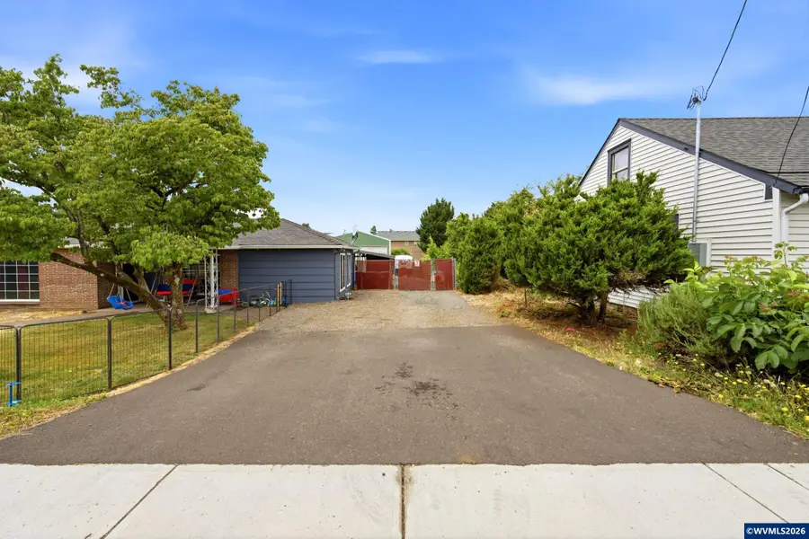 3055  Hollywood Dr NE, Salem, OR 97305 - #3