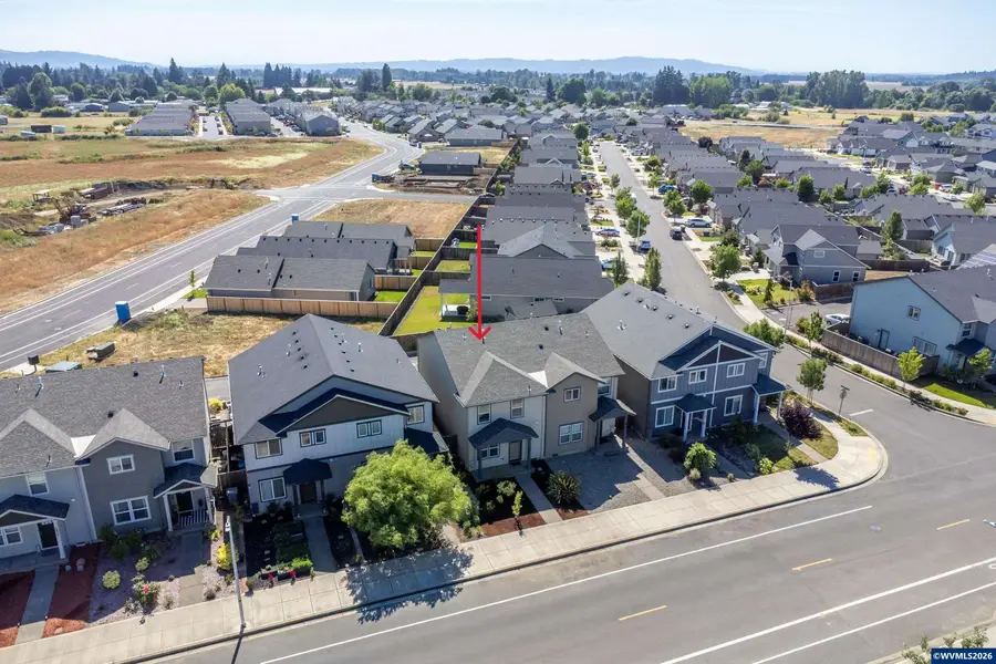 1657 SE Barberry Av, Dallas, OR 97338 - #2