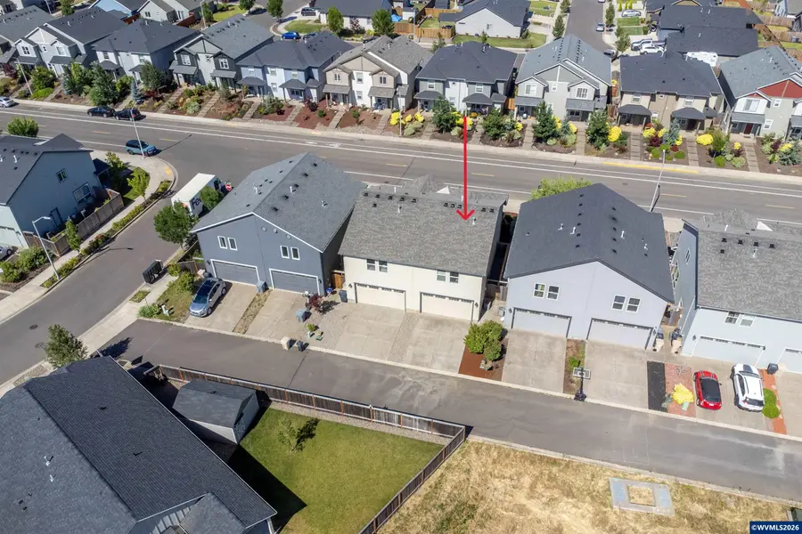 1657 SE Barberry Av, Dallas, OR 97338 - #3