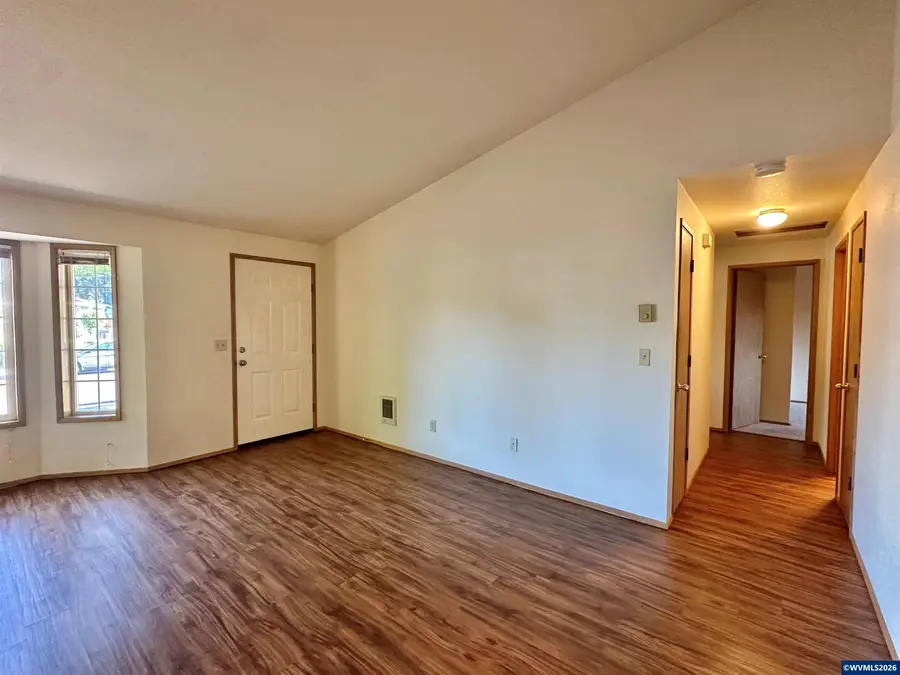 409 SE Villa Dr, Corvallis, OR 97333 - #2