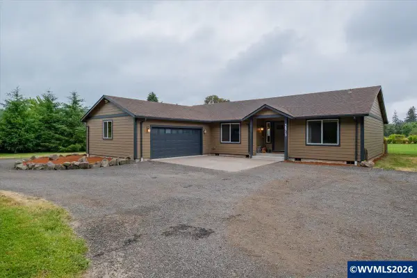 38712  River Dr, Lebanon, OR 97355