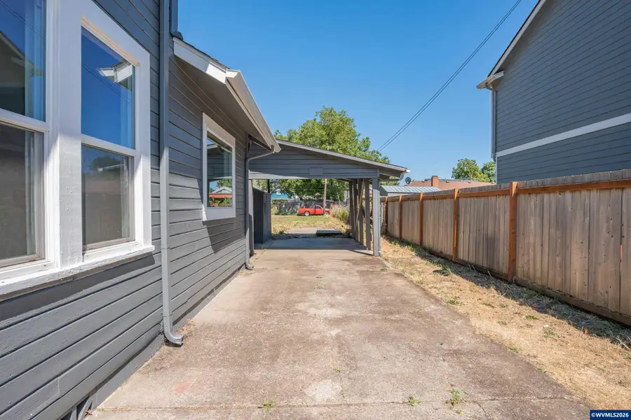 127 S Williams St, Lebanon, OR 97355 - #3