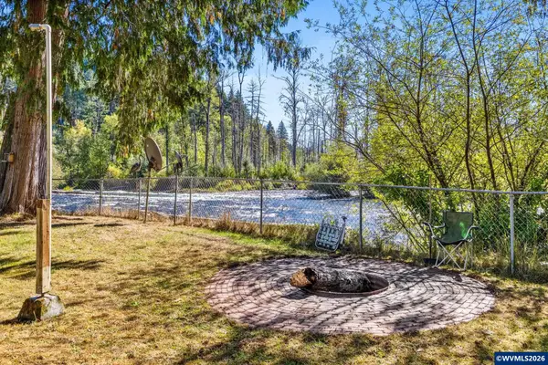 40637  Shoreline Dr, Lyons, OR 97358