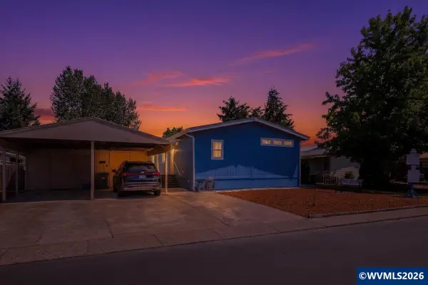 300 SE LaCreole #212 Dr, Dallas, OR 97338