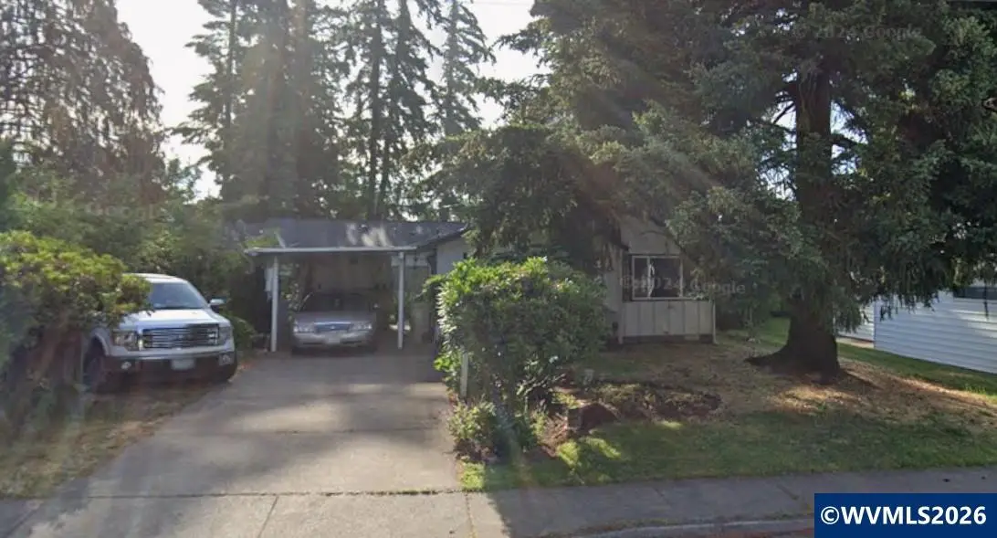 129 N 9th St, Philomath, OR 97370 - #1