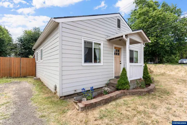 297 SW Walnut Av, Dallas, OR 97338